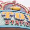 キャステル 【TDL】トイ・ステーションはディズニーランドのおもちゃ屋さん！買えるグッズ、場所、内装まとめ！
