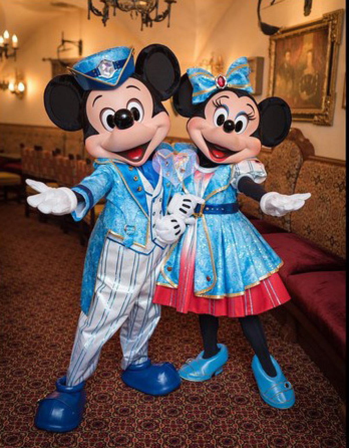 激レア　ディズニー キャスト 勤続15年 記念ピンバッジ マジカルミッキー 激レア ディズニー キャスト 勤続15年 記念ピンバッジ マジカル