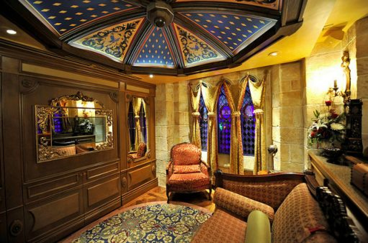 シンデレラ・スイートのお部屋| キャステル | CASTEL ディズニー情報
