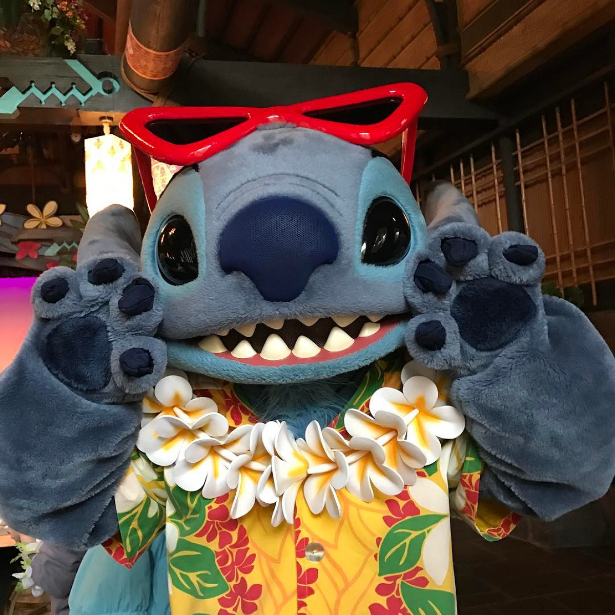 アロハ姿のスティッチ| キャステル | CASTEL ディズニー情報