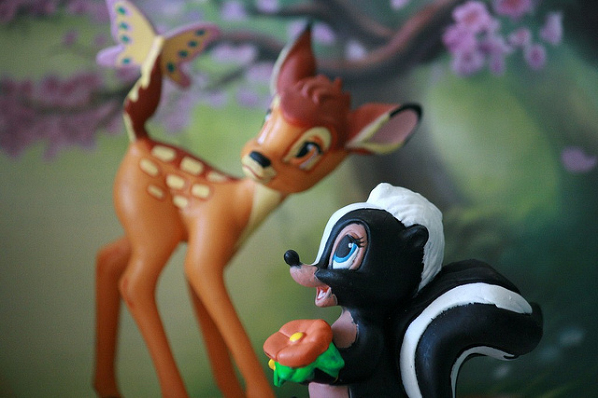 バンビとフラワー| キャステル | CASTEL ディズニー情報