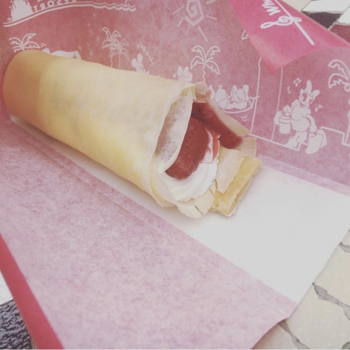 果肉感のある煮たいちごが甘くてとろけちゃうおいしさ♡