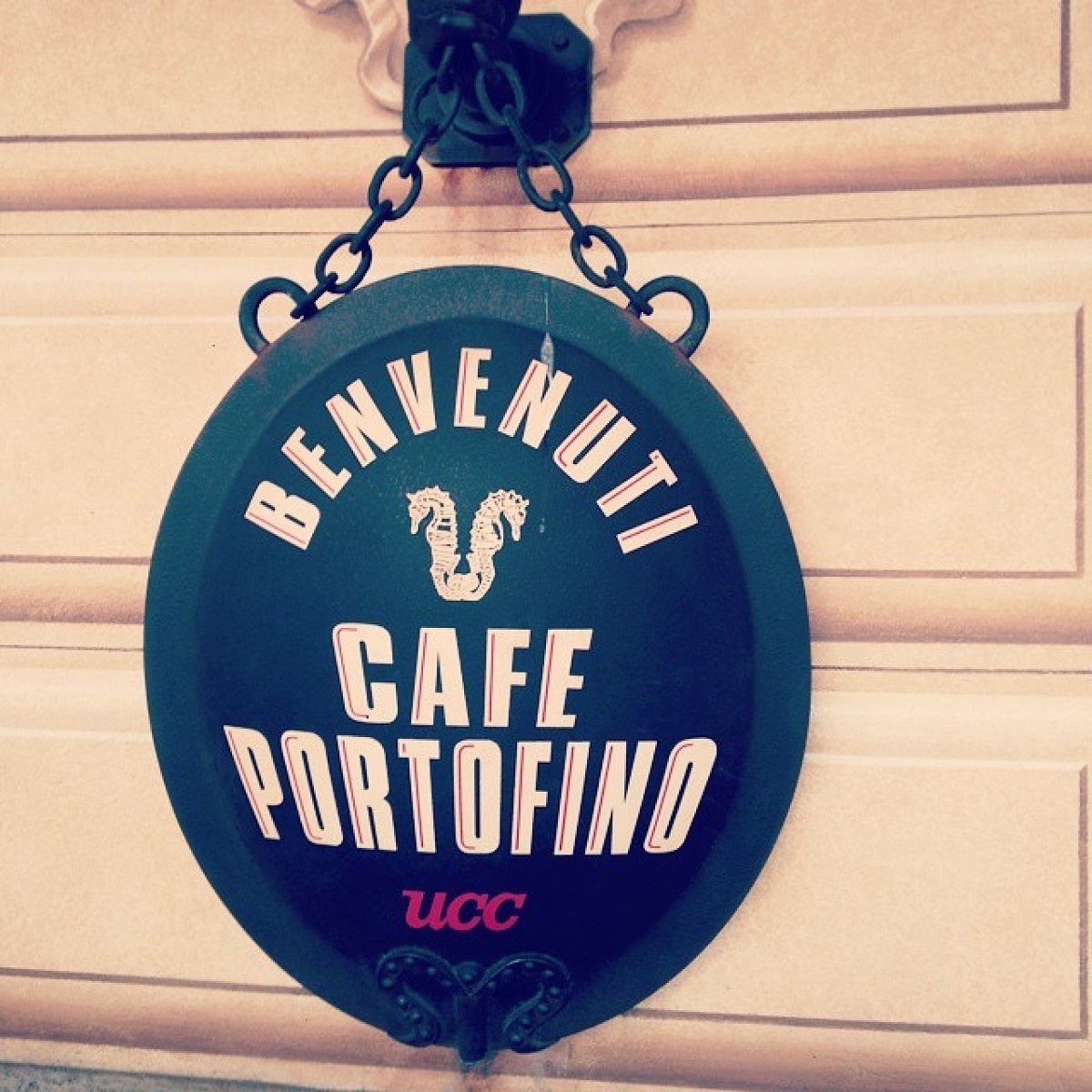 カフェ・ポルトフィーノの看板