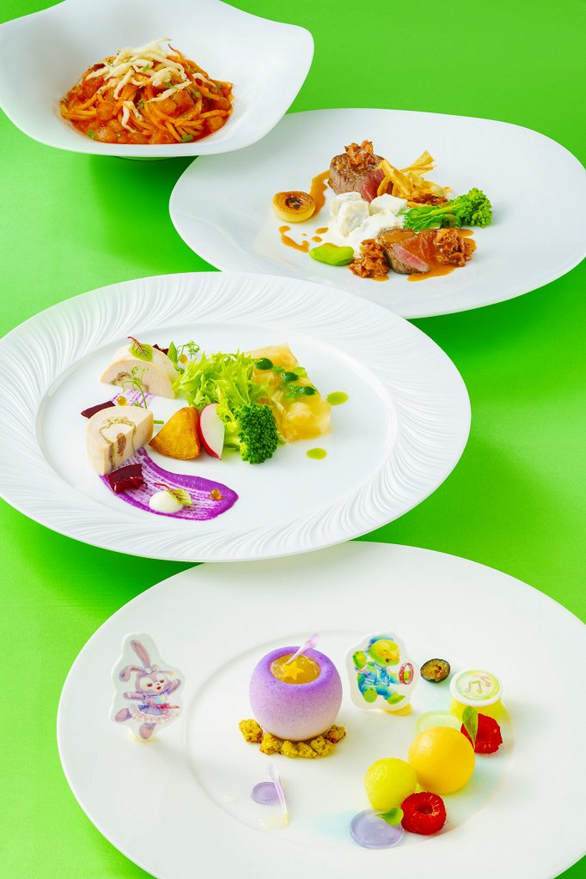 「ダッフィー＆フレンズ20周年：カラフルハピネス」ランチコース