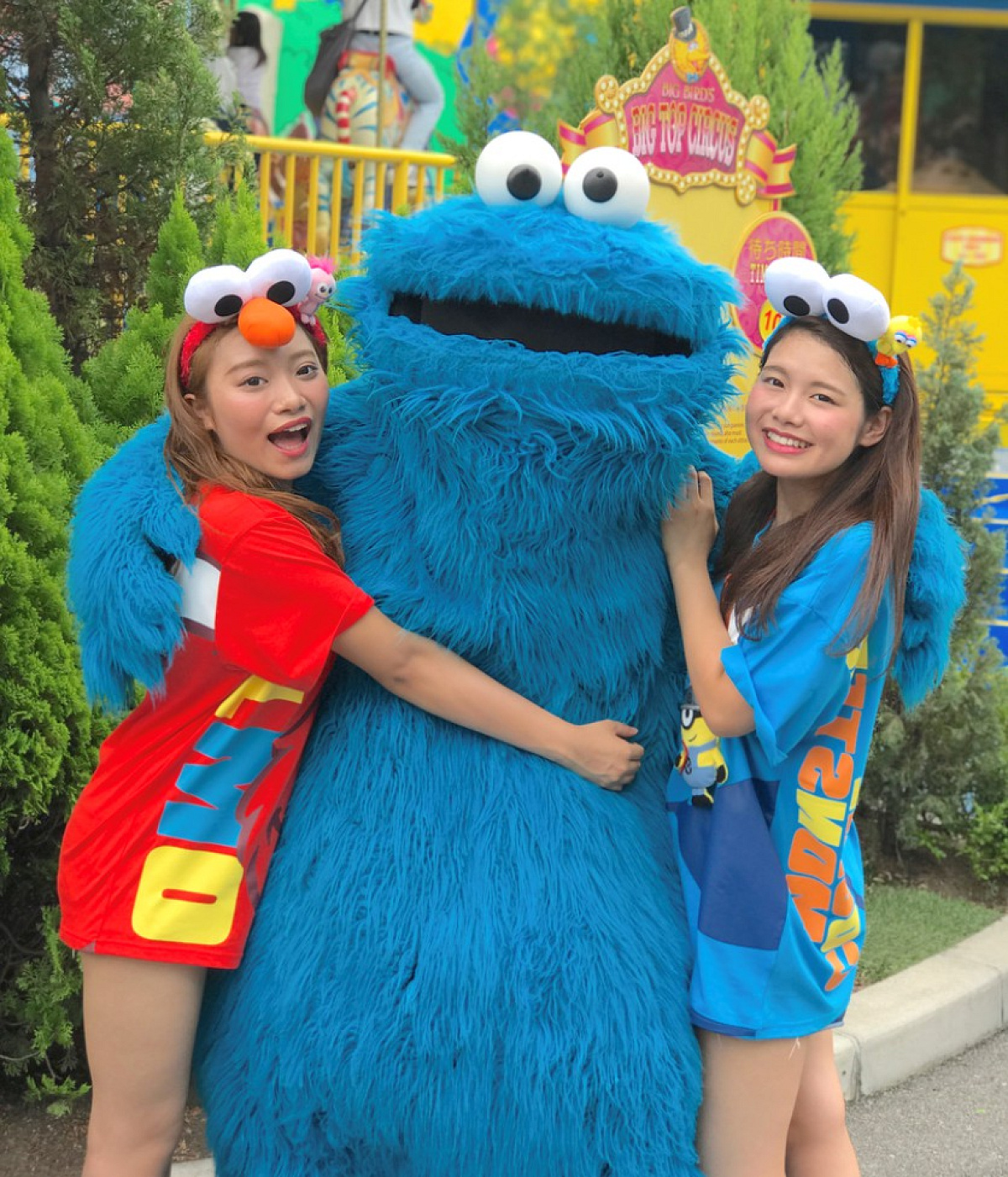 エルモ＆クッキーモンスター| キャステル | CASTEL ディズニー情報