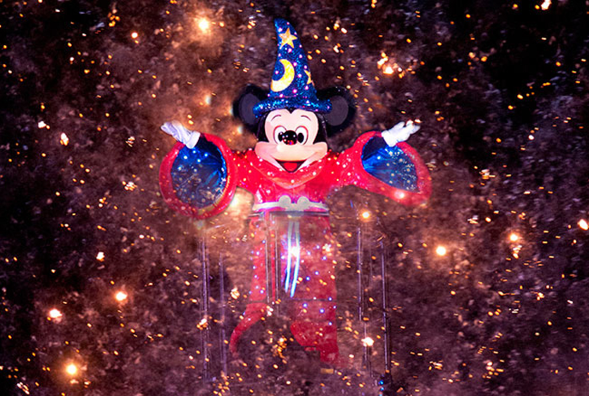 ファンタズミック！| キャステル | CASTEL ディズニー情報