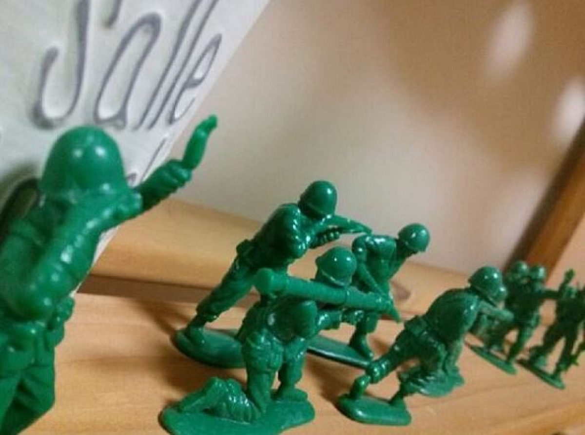 トイストーリー　グリーンアーミーメン　フィギュア　おもちゃ Amazon | 【ミニ・エッグアタック】『トイ・ストーリー』シリーズ1