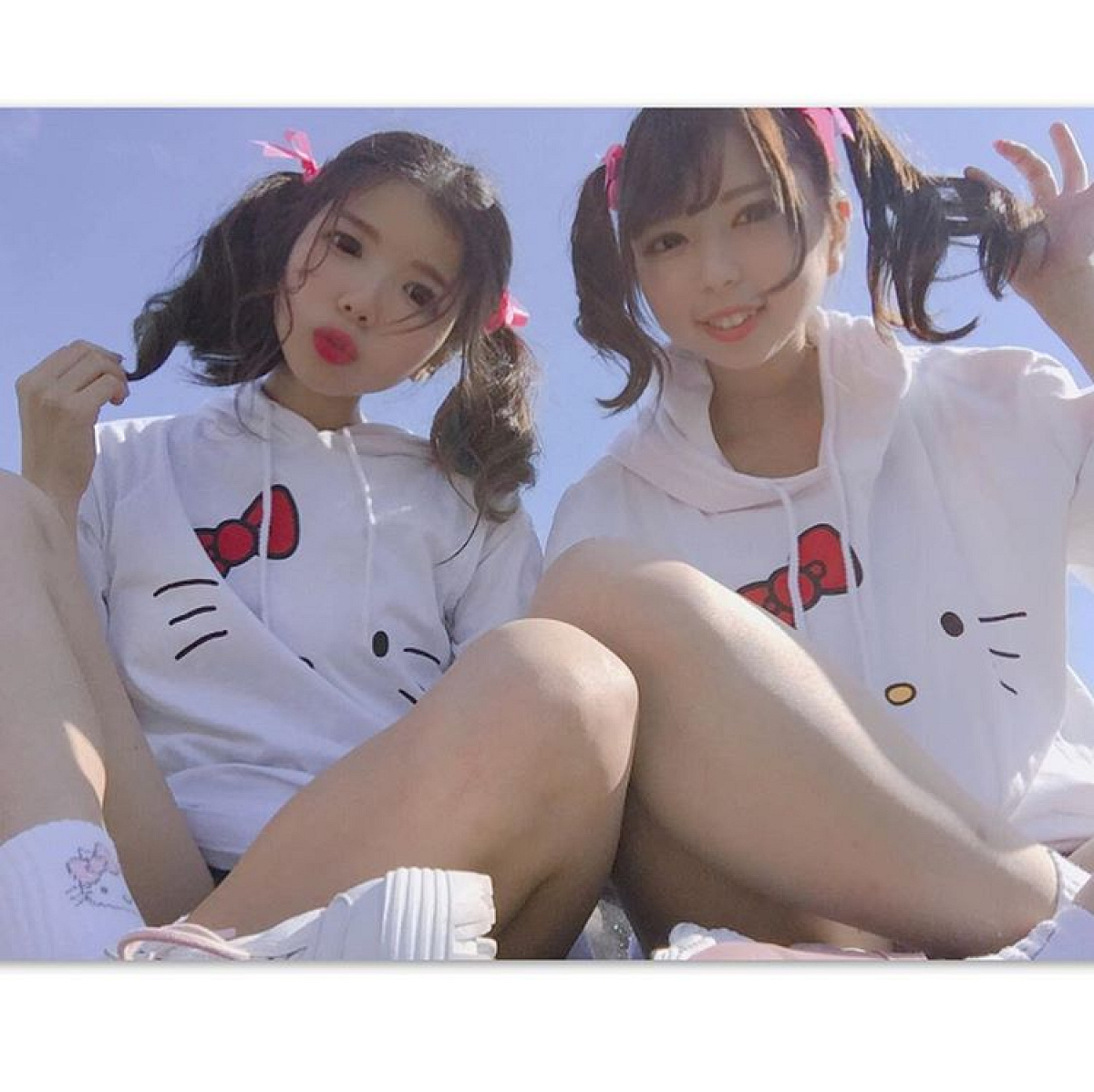 ハローキティの双子コーデ】キティパーカー| キャステル | CASTEL