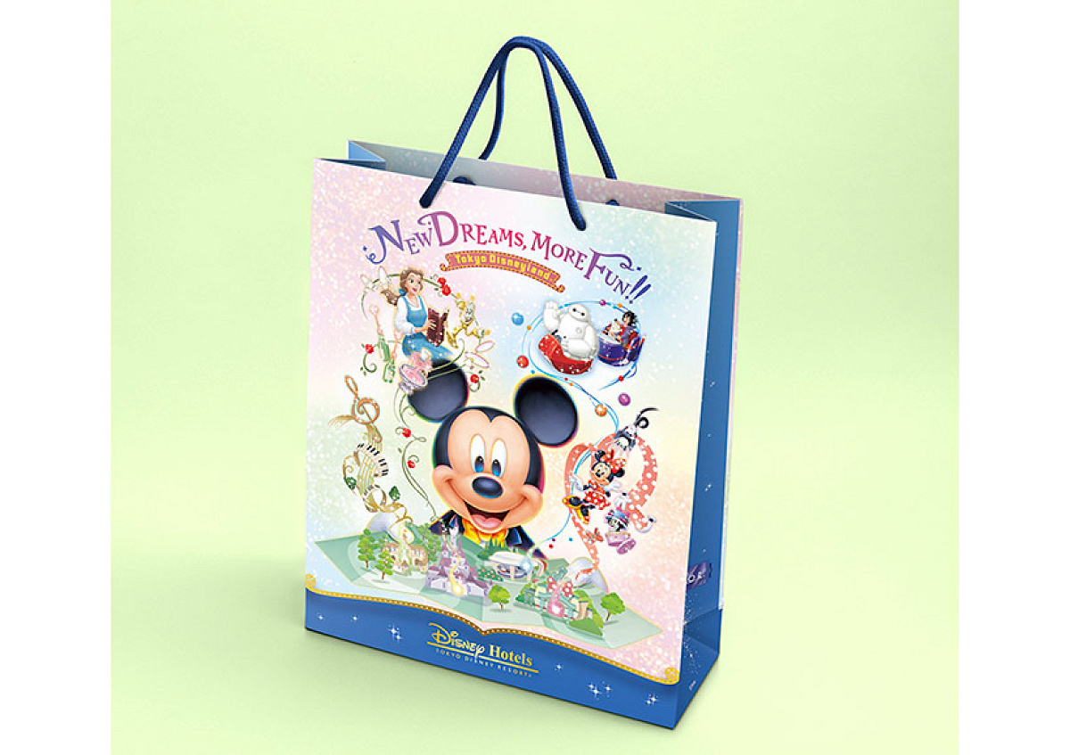 新デザインのペーパーバッグ（ディズニーランドホテル