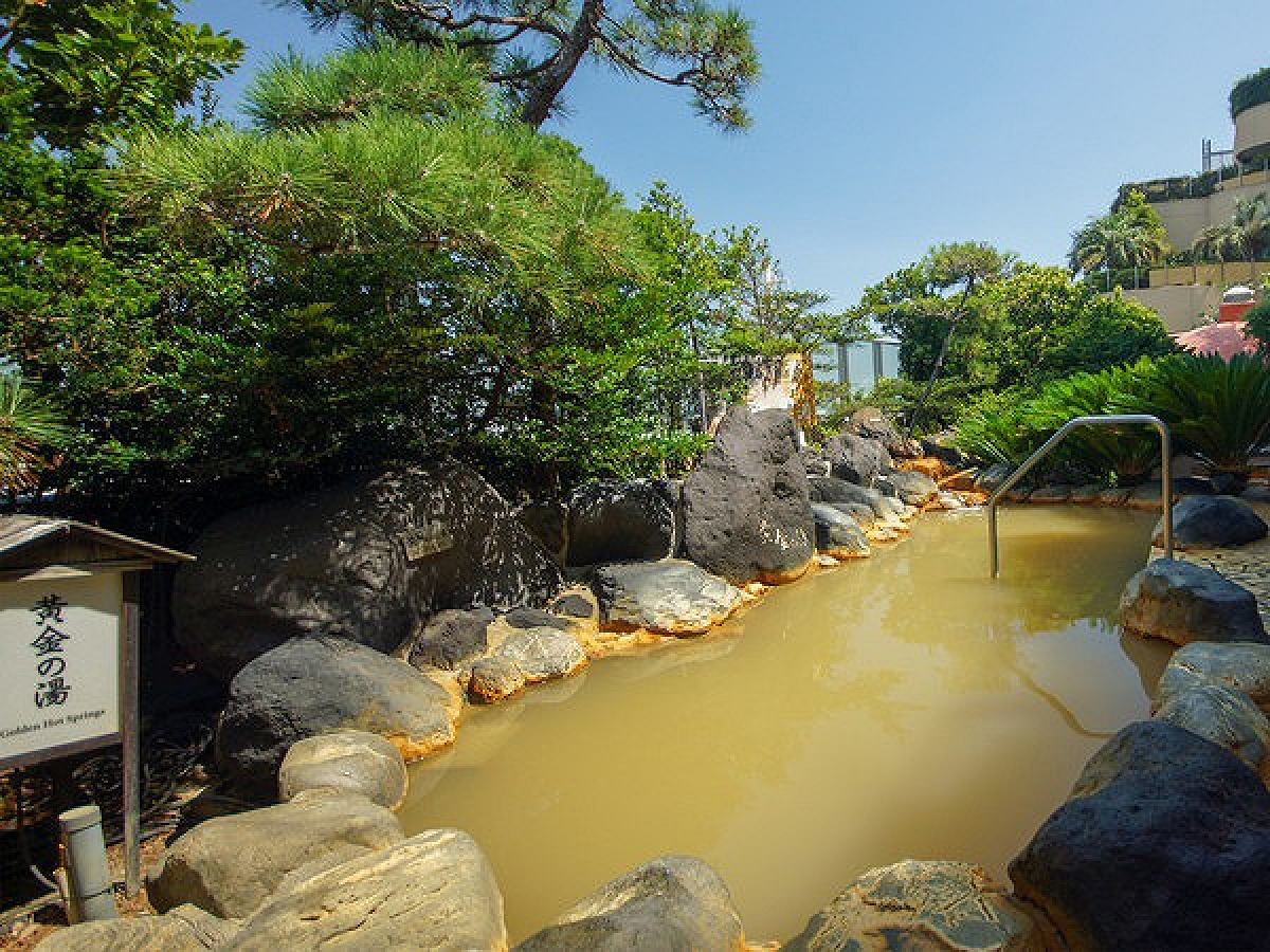 源泉かけ流し露天風呂