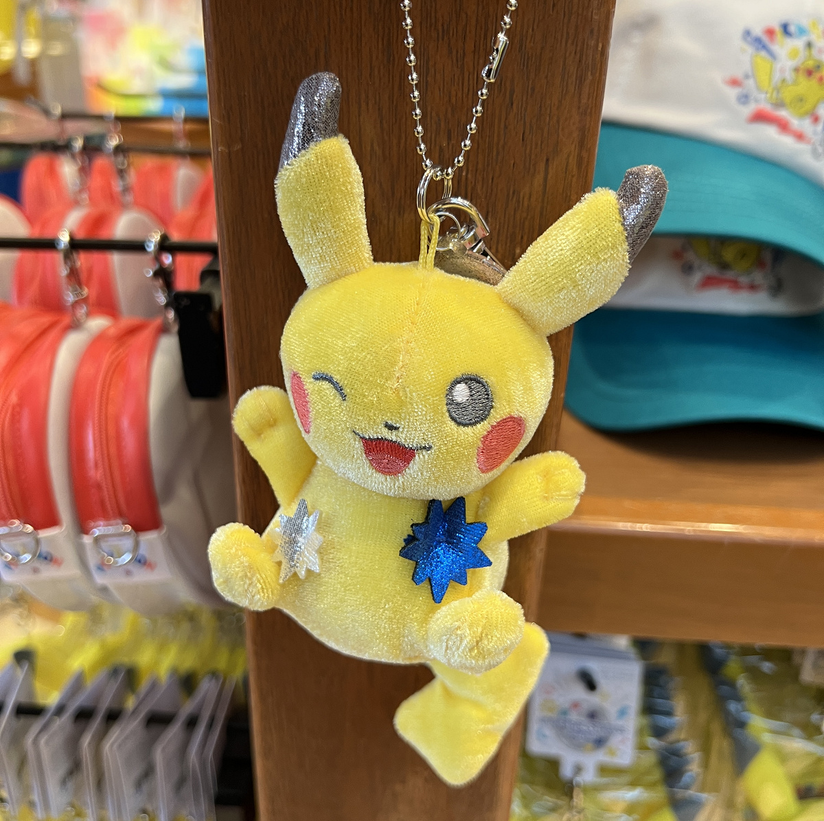 【タグ付き】キーチェーン マスコット メガトウキョーのピカチュウ Yahoo!オークション -「ポケモンセンターメガトウキョーの