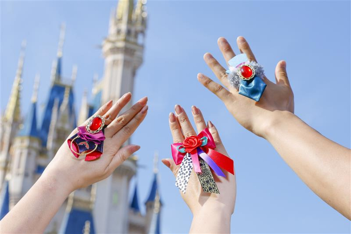 ヴィランズをイメージしたリング（ランド限定販売）