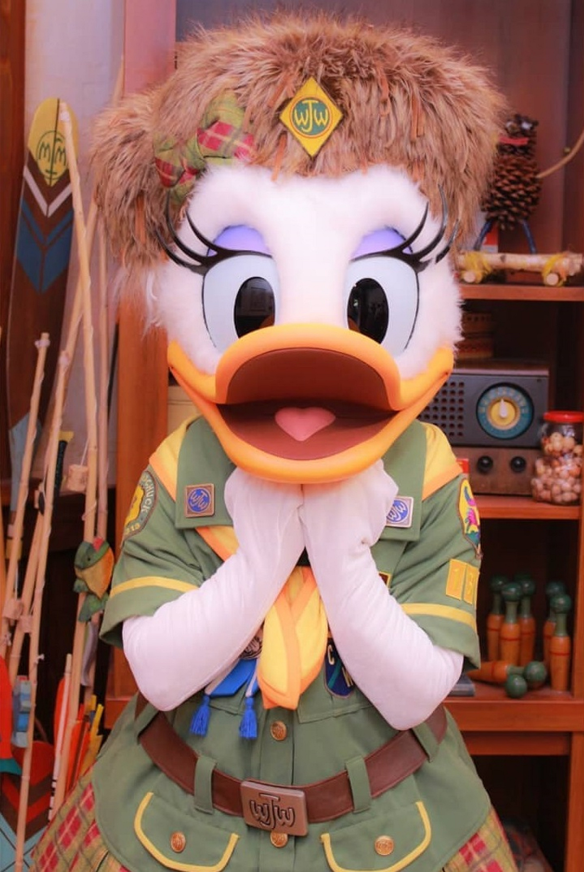 ディズニー ウッドチャック トゥーン デイジー ウッドチャックのデイジー| キャステル | CASTEL ディズニー情報