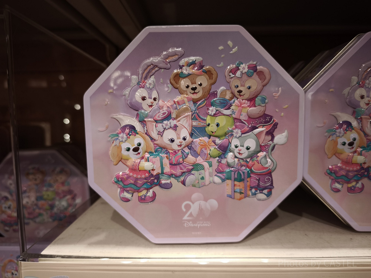 20250710香港ディズニー20周年「ダッフィー＆フレンズ・グランドセレブレーショングッズ」：キャンディー缶