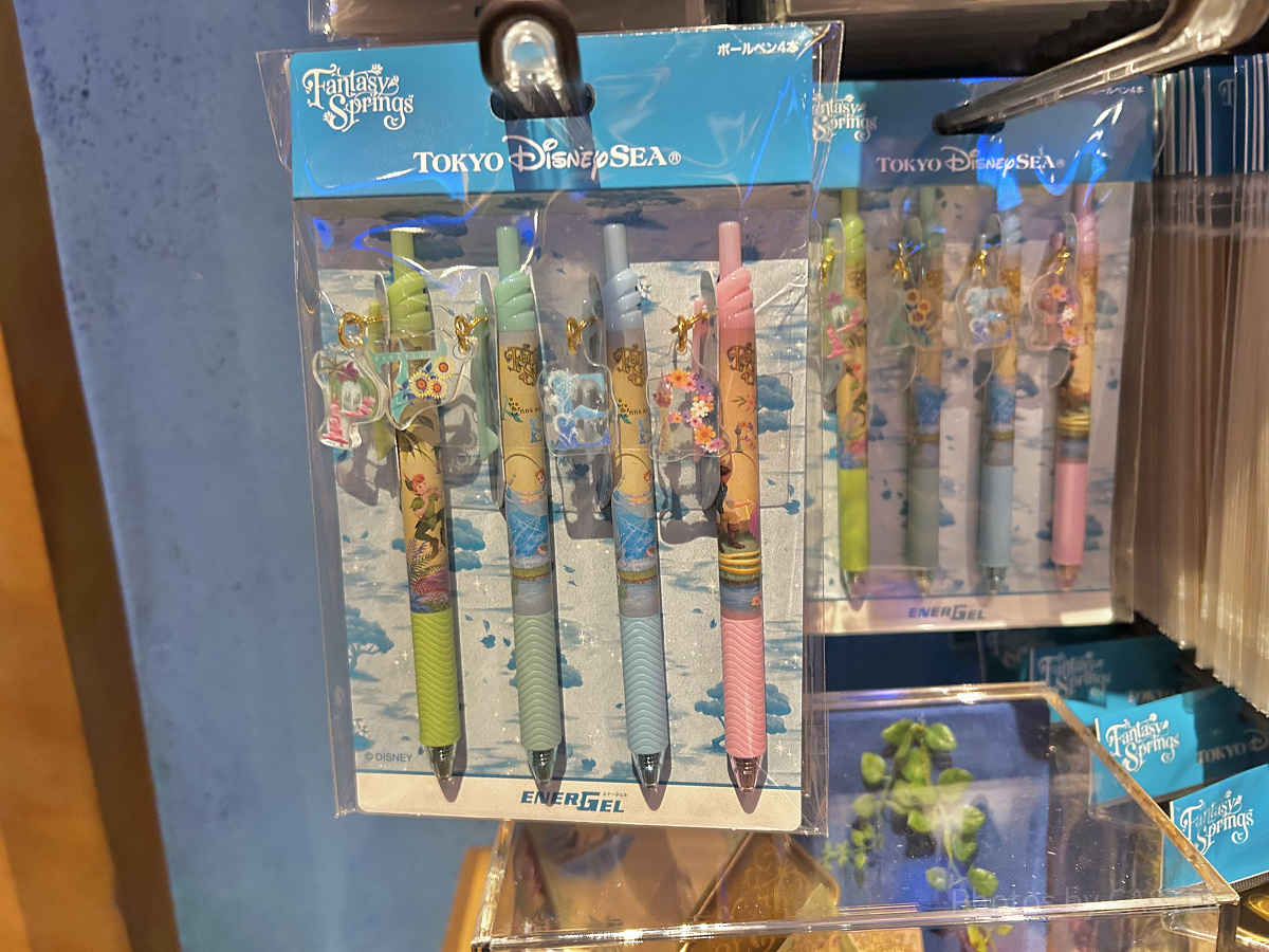 ボールペン〈エナージェル〉セット（ファンタジースプリングス世界観