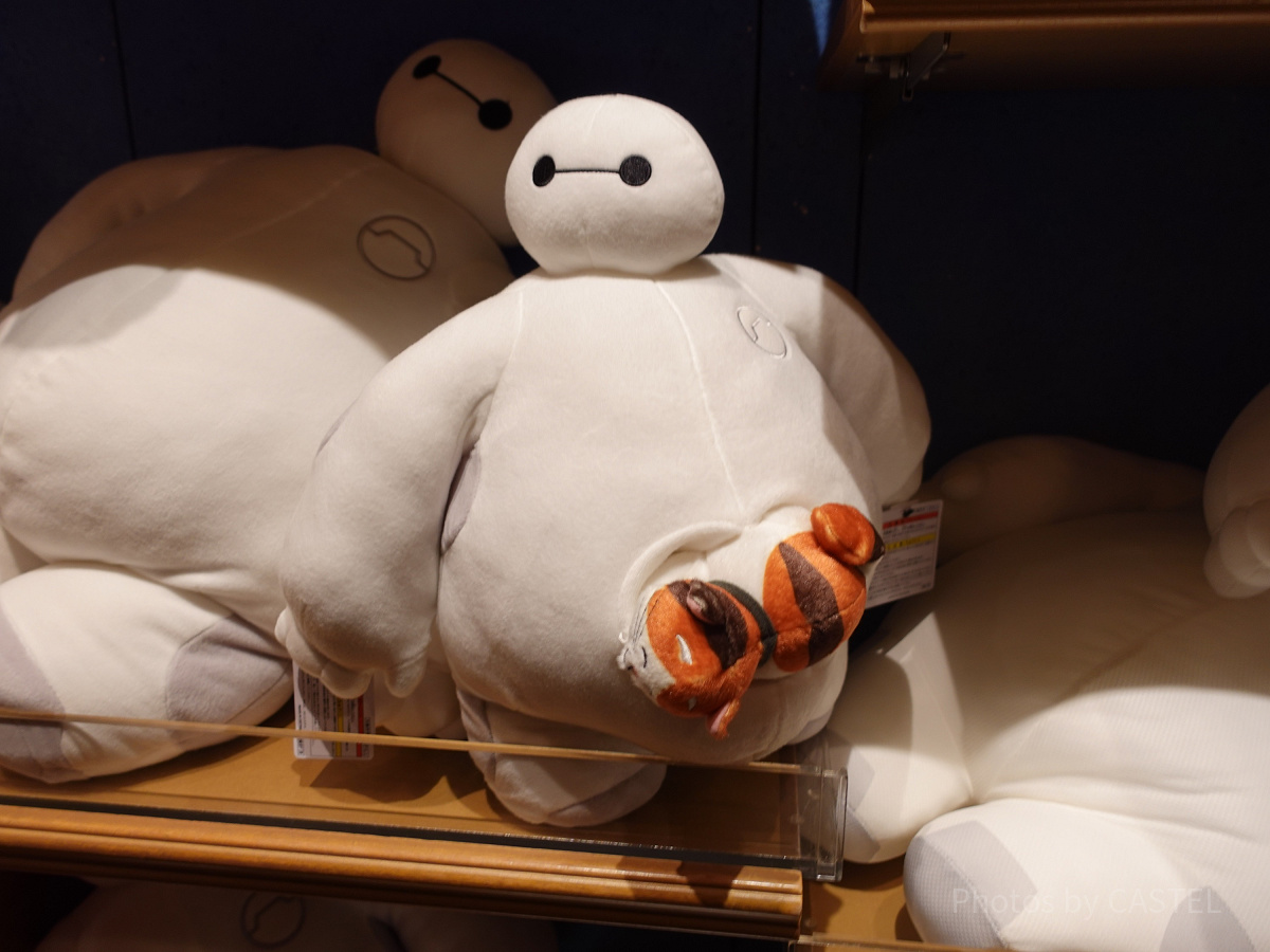 ベイマックスグッズ：ぬいぐるみ（ベイマックス＆モチ）