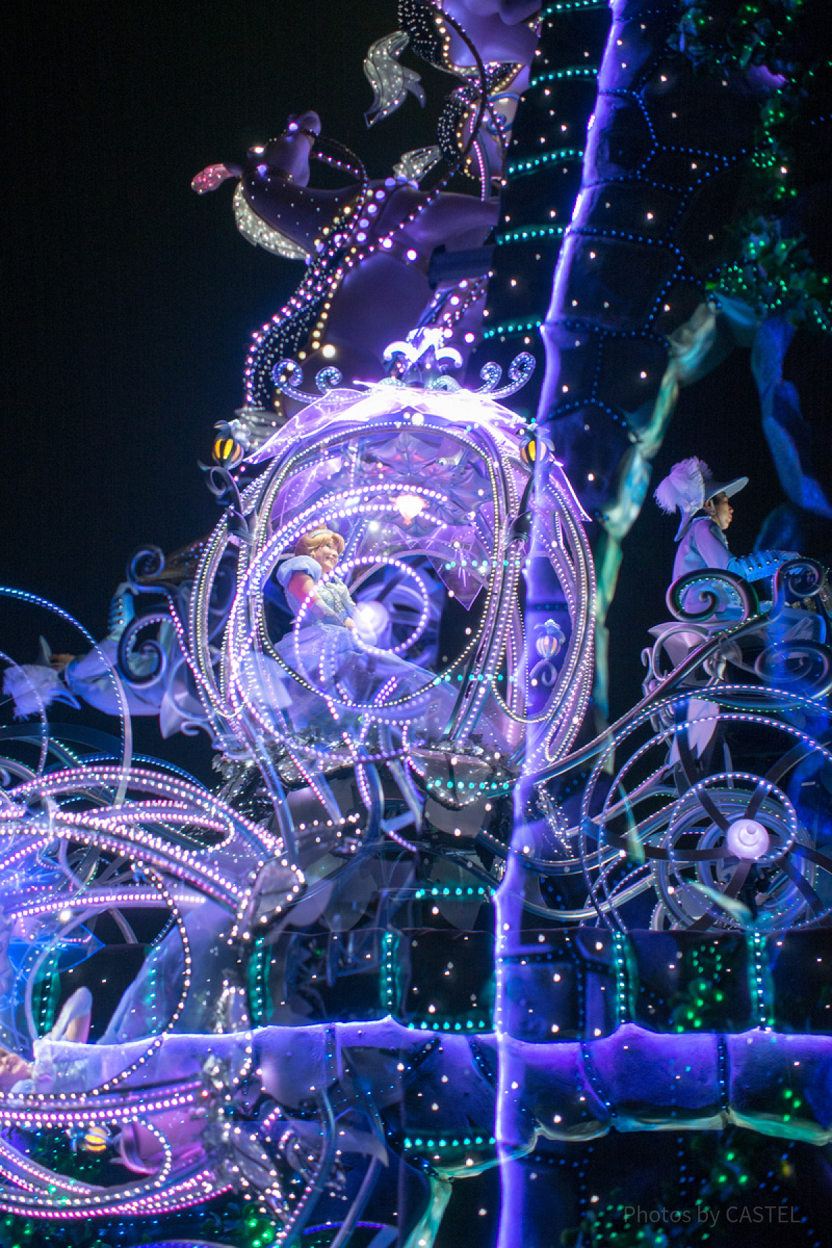 シンデレラのかぼちゃ馬車フロート| キャステル | CASTEL ディズニー情報