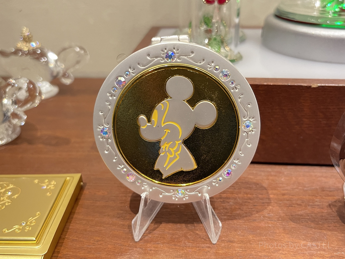 ミッキー横顔デザインのコンパクトミラー