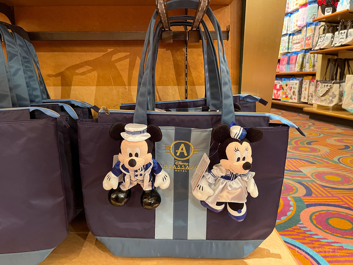 ディズニー・アンバサダーホテル ぬいぐるみバッジ付きトートバッグ