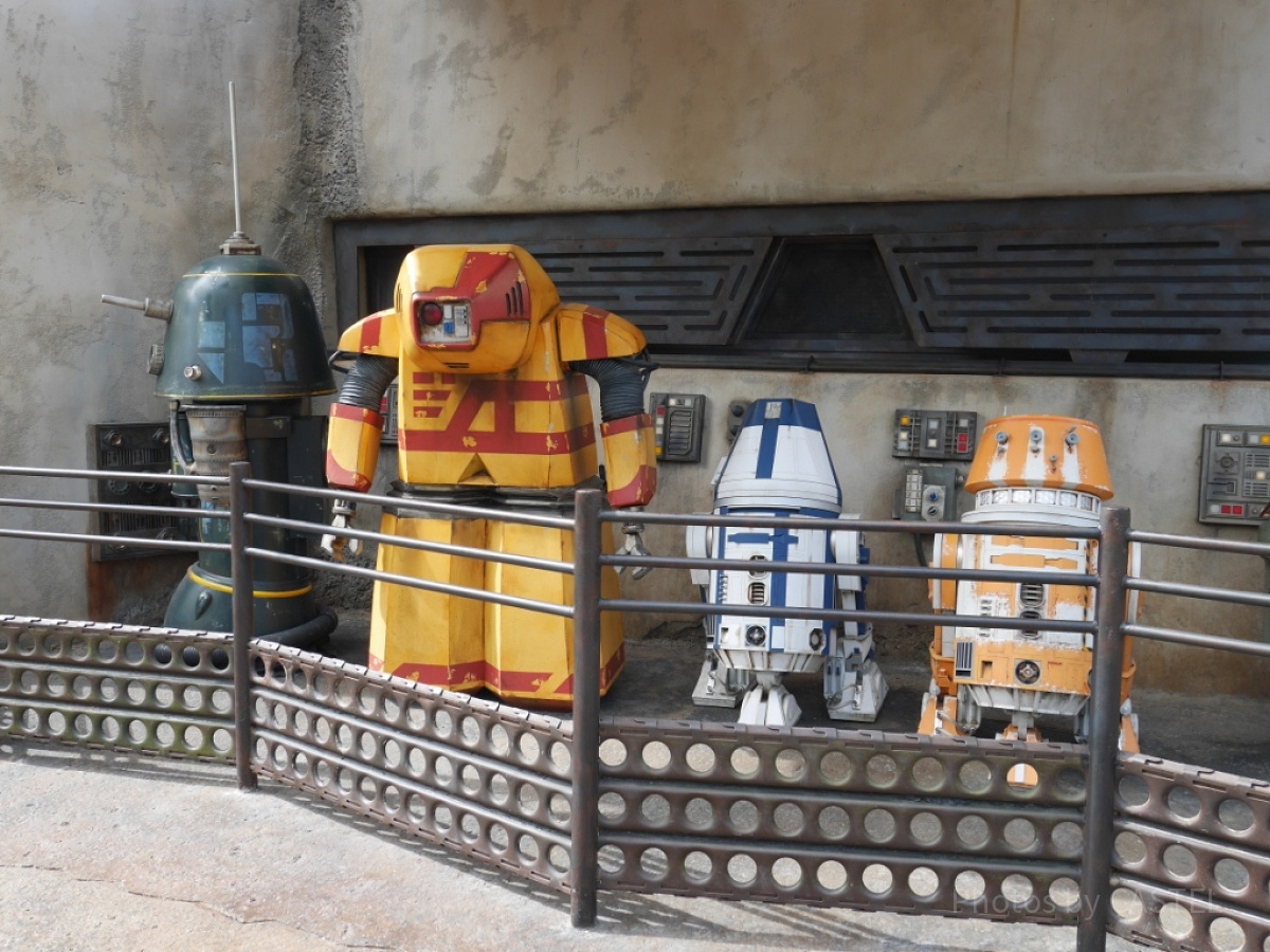 スター・ウォーズ：ギャラクシーズ・エッジ」のドロイドたち