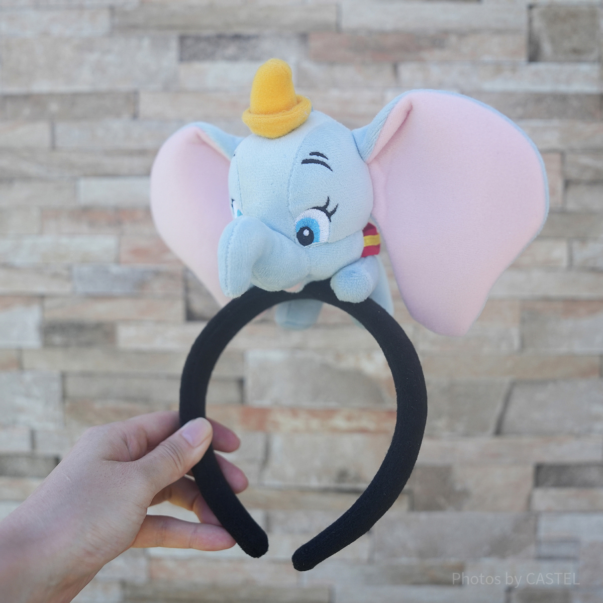 ディズニー ダンボ カチューシャ ヘアターバン ぬいぐるみ レア】ダンボ 耳付きカチューシャ 東京ディズニーリゾート - メルカリ