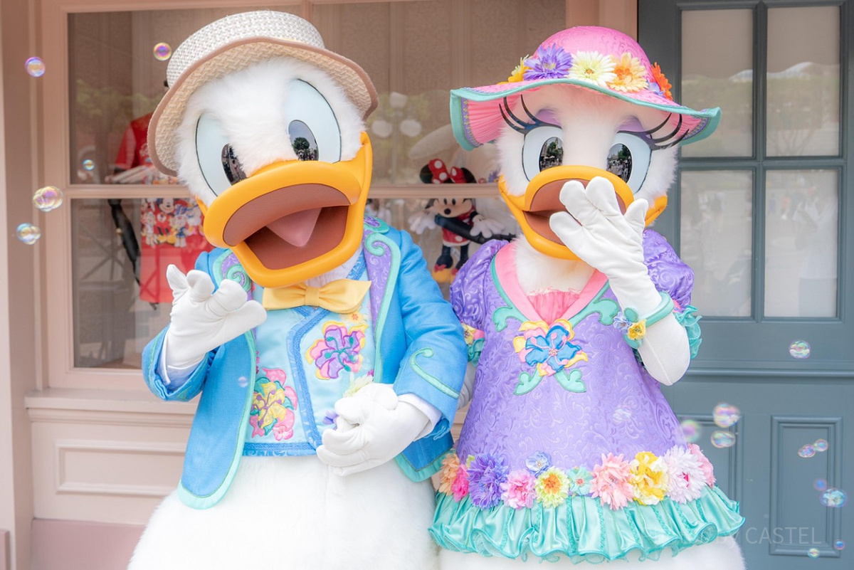 イースターのドナルドとデイジー＠メインストリートU.S.A.| キャステル