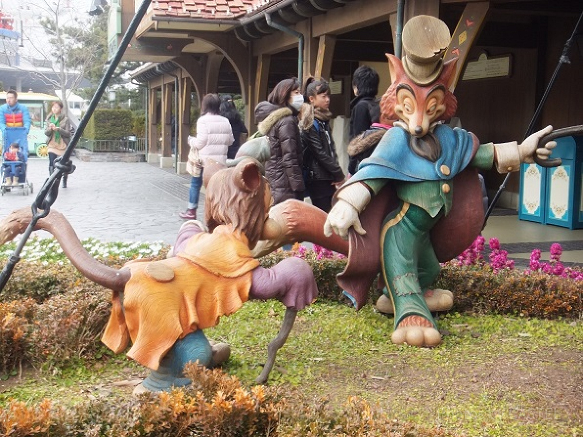 ファウルフェローとギデオンのオブジェ| キャステル | CASTEL