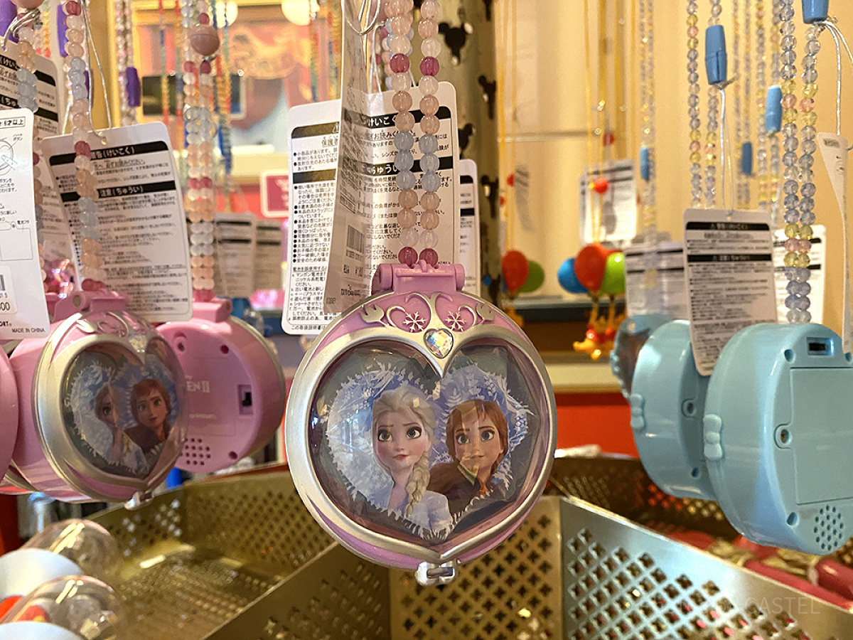 アナ雪の光るペンダント| キャステル | CASTEL ディズニー情報