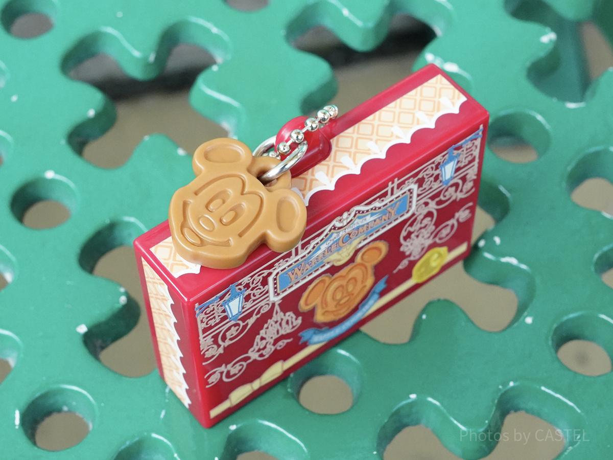 ガチャガチャ：お菓子モチーフのキーチェーン②ミッキーワッフルクッキー