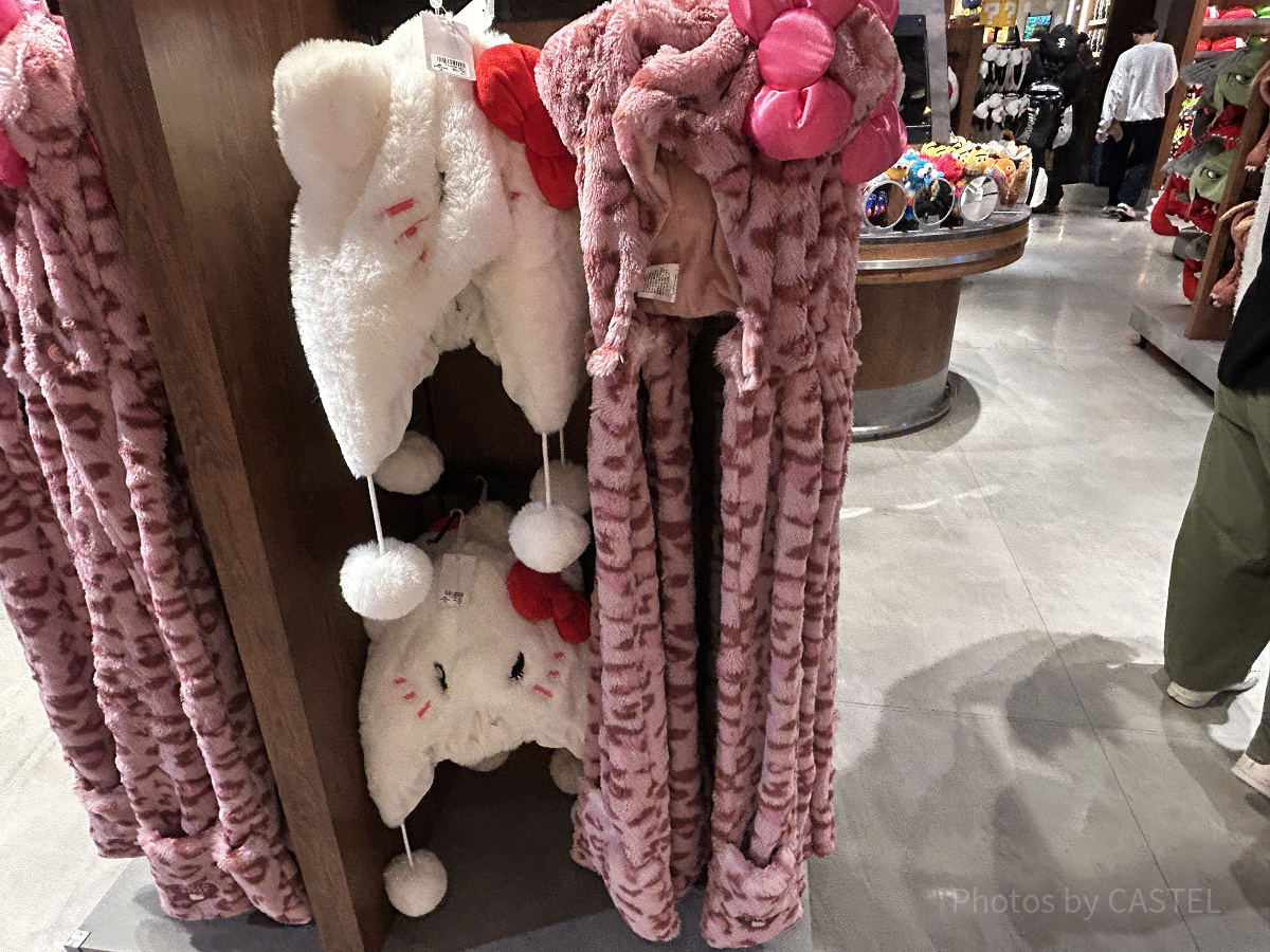 ハローキティマフラーハット| キャステル | CASTEL ディズニー情報