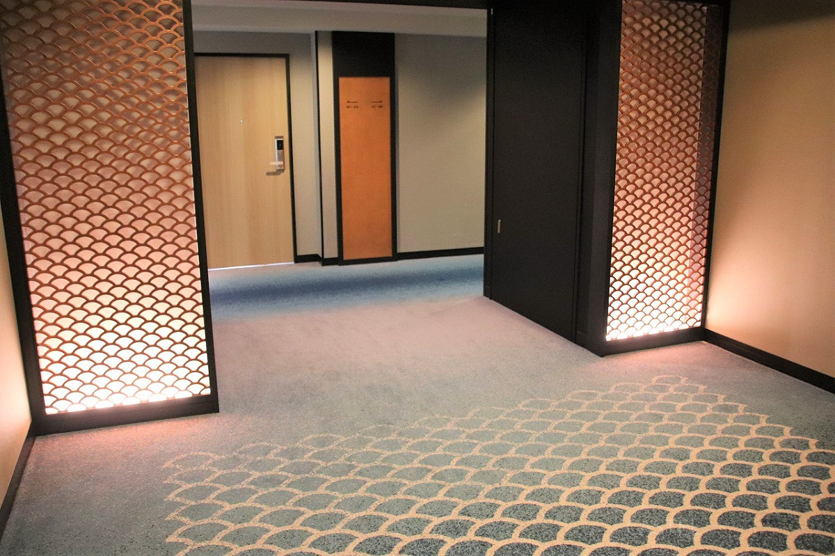 ヒルトンルームのエレベーターホール