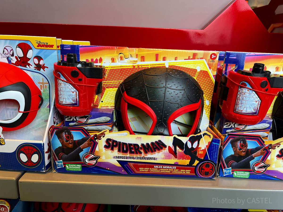 香港ディズニーマーベルグッズ：マイルス版スパイダーマンなりきりマスク＆シューター