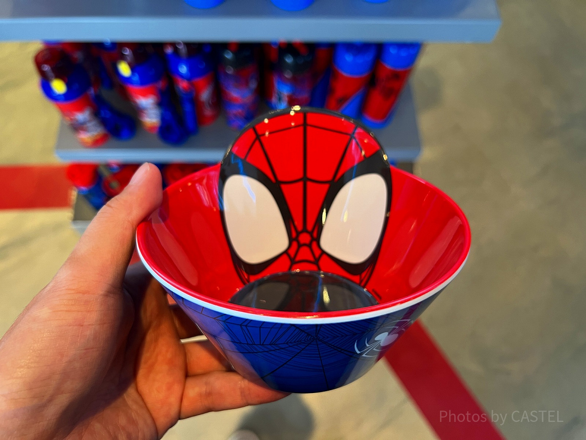 香港ディズニーマーベルグッズ：スパイダーマンのプラスチック皿