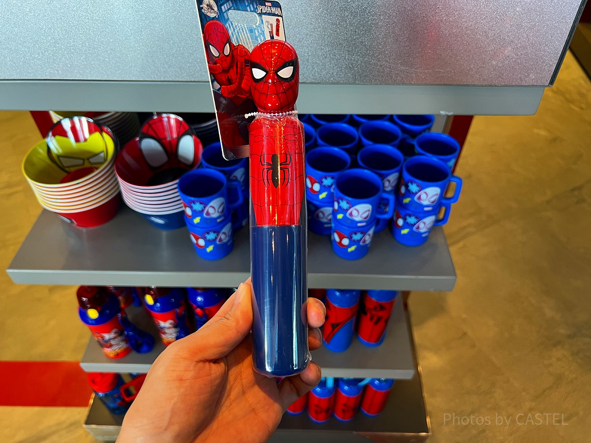 香港ディズニーマーベルグッズ：スパイダーマンのカトラリー入りスティック