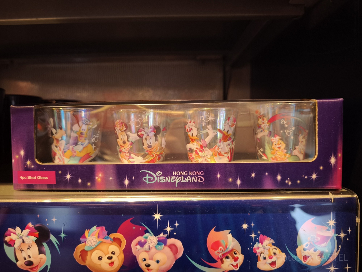 香港ディズニー20周年「ミッキー＆フレンズ・グランドセレブレーショングッズ」：ショットグラス4個セット