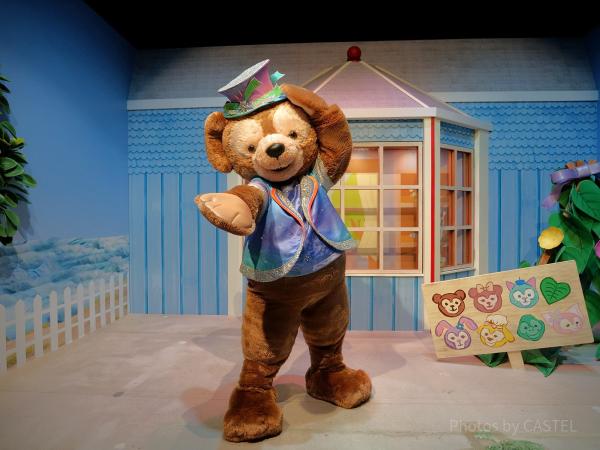 香港ディズニーのグリーティング：20周年コスチュームのダッフィー