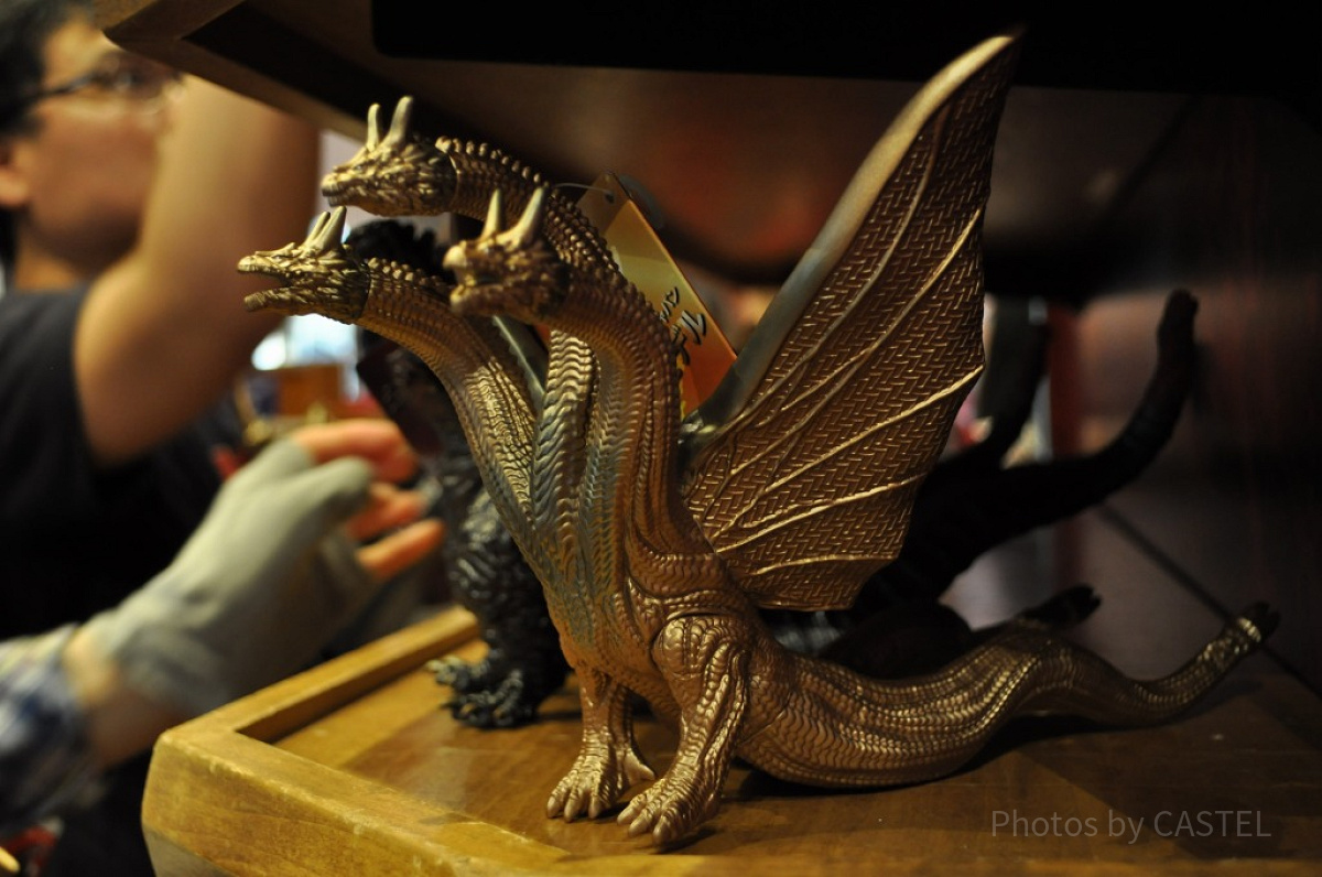 USJ ゴジラVSエヴァンゲリオン 2019 キングギドラ フィギュア