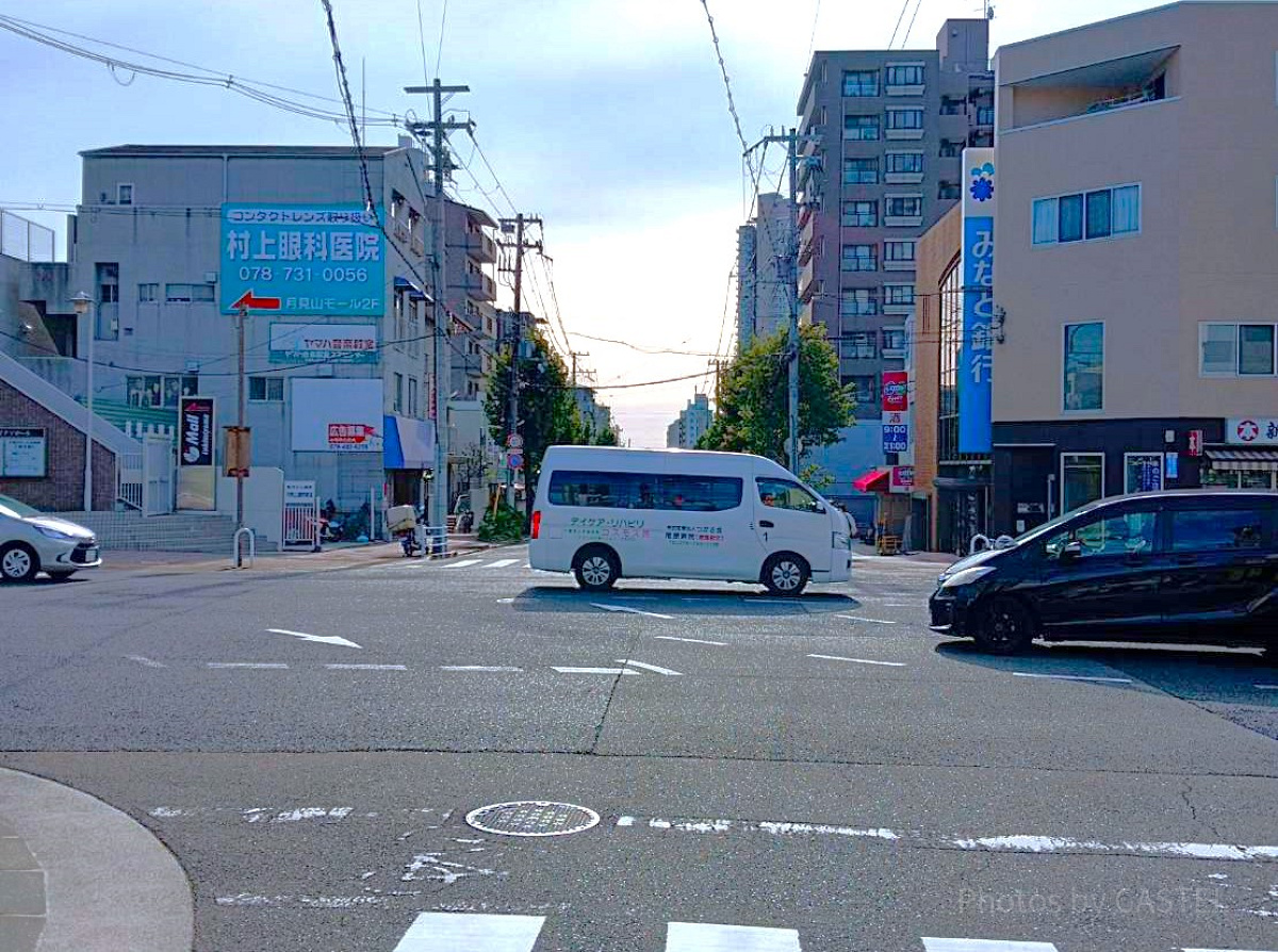 神戸須磨シーワールドアクセス：住宅街を通る