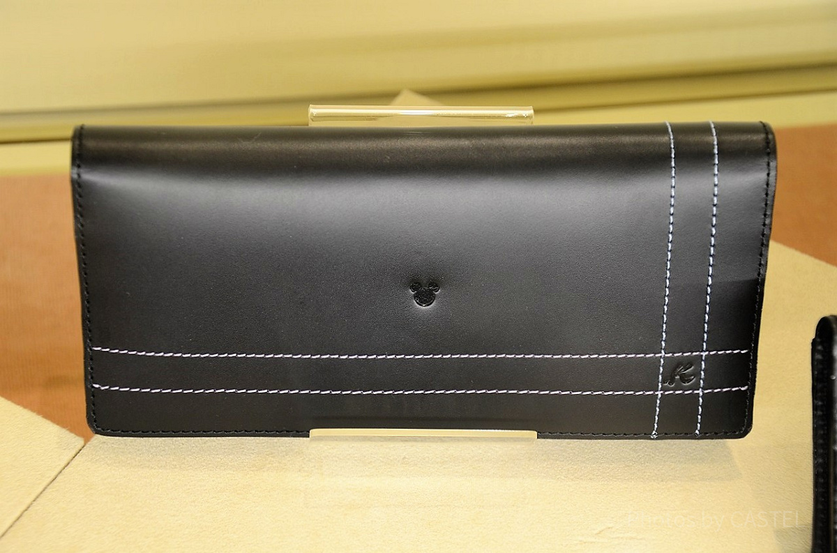 長財布（ブラック）| キャステル | CASTEL ディズニー情報