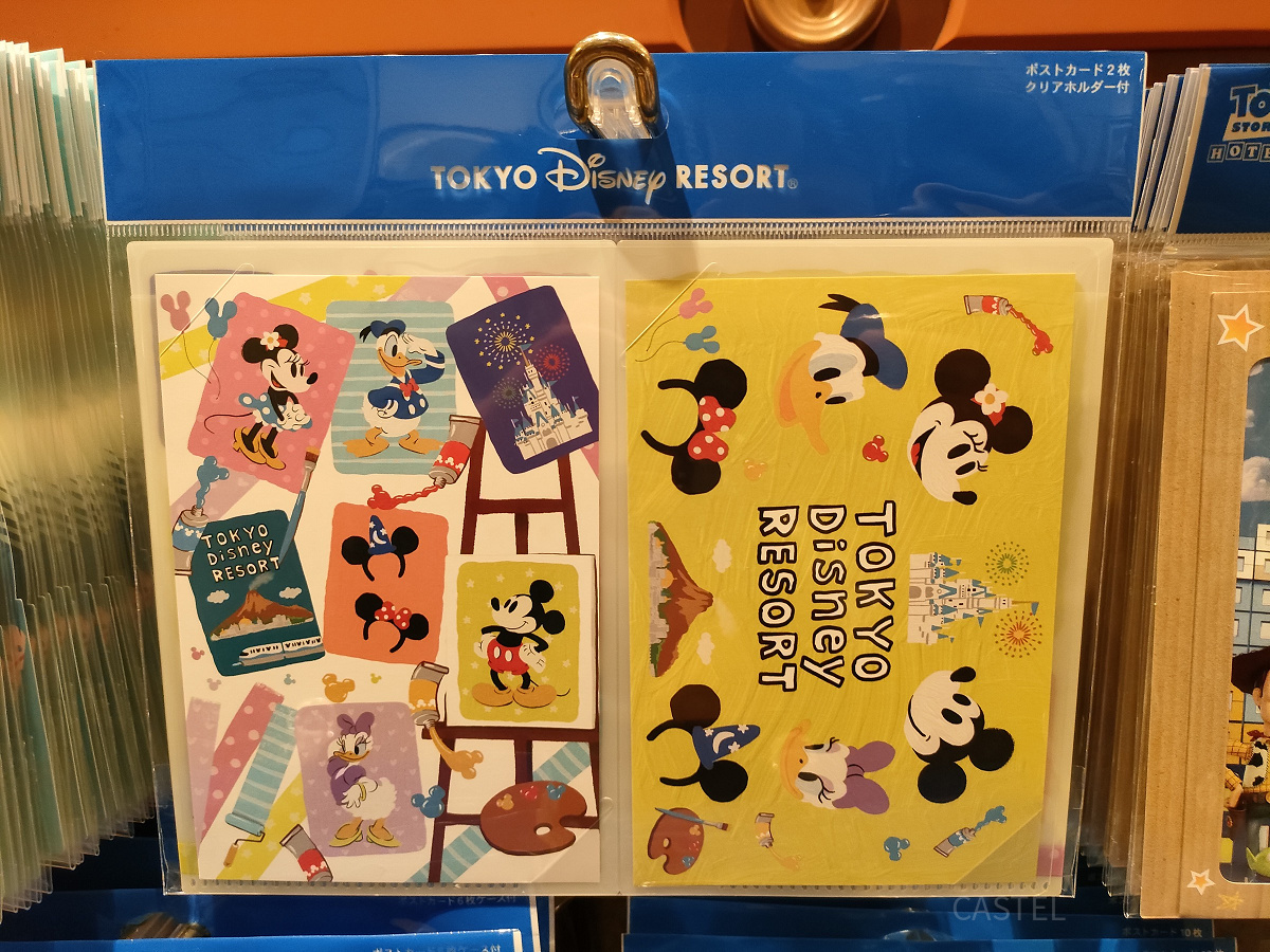 ミッキー&フレンズのクリアホルダー【ポストカード2枚付】