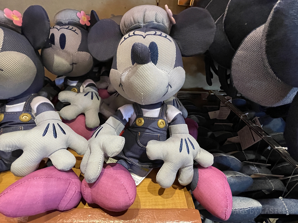 ミニーのぬいぐるみ（デニム風）| キャステル | CASTEL ディズニー情報