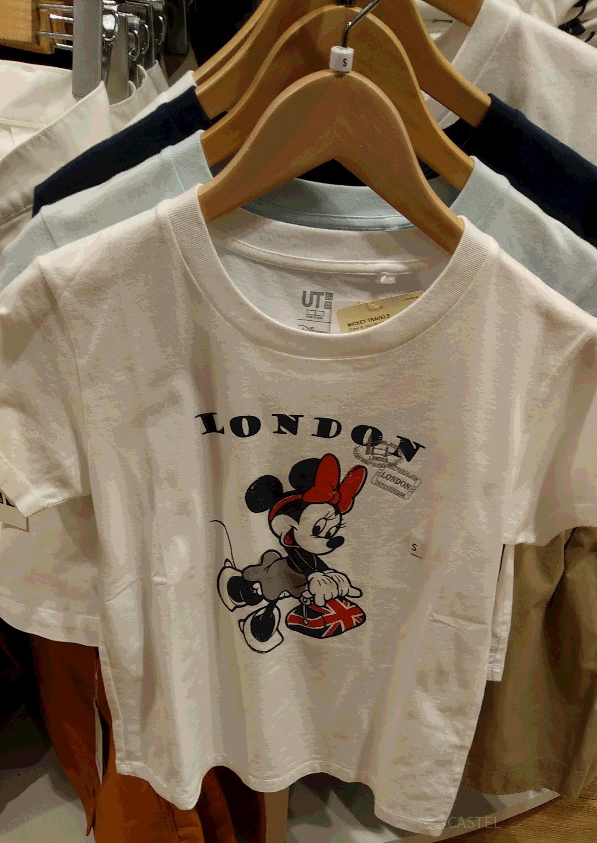 ミニーのトラベルTシャツ(ロンドン)