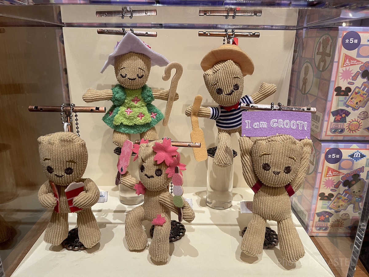 ぬいぐるみチャーム(イッツ・ア・スモールワールドwithグルート