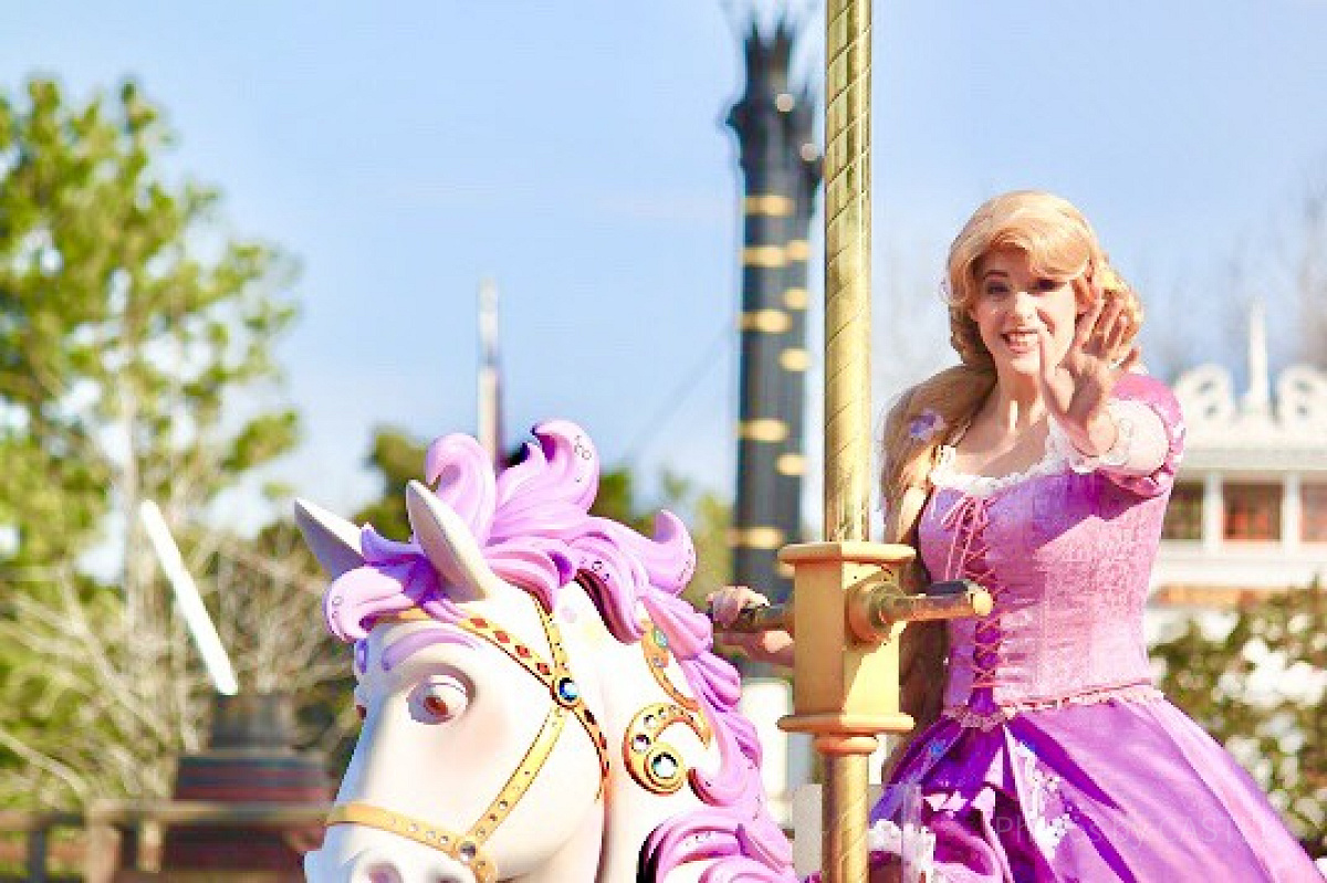 ラプンツェルの人形| キャステル | CASTEL ディズニー情報