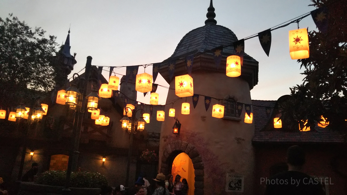 ラプンツェルの暮らす国は「コロナ王国」| キャステル | CASTEL