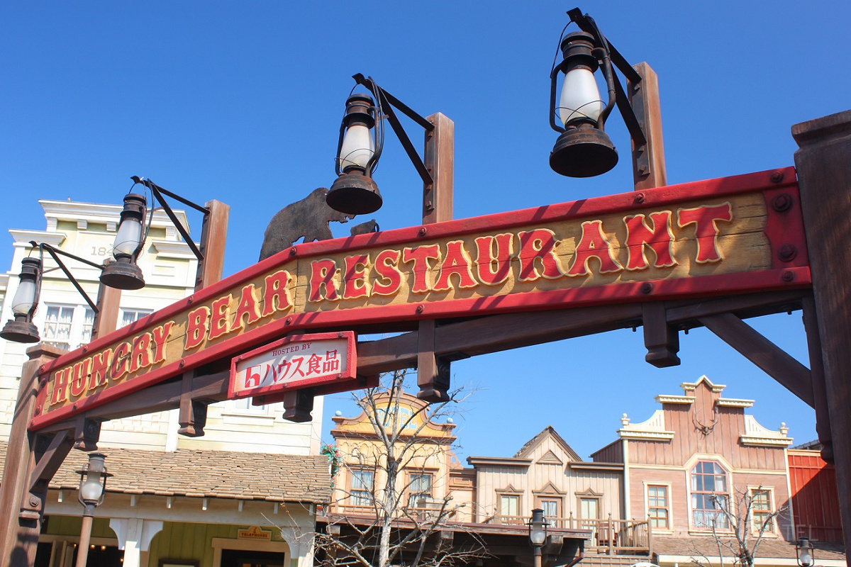 ディズニーランドでリーズナブルに食事するコツ