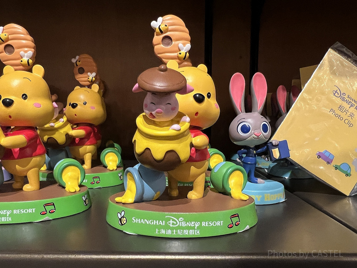 上海ディズニーくまのプーさんグッズ：プーさんとピグレットの