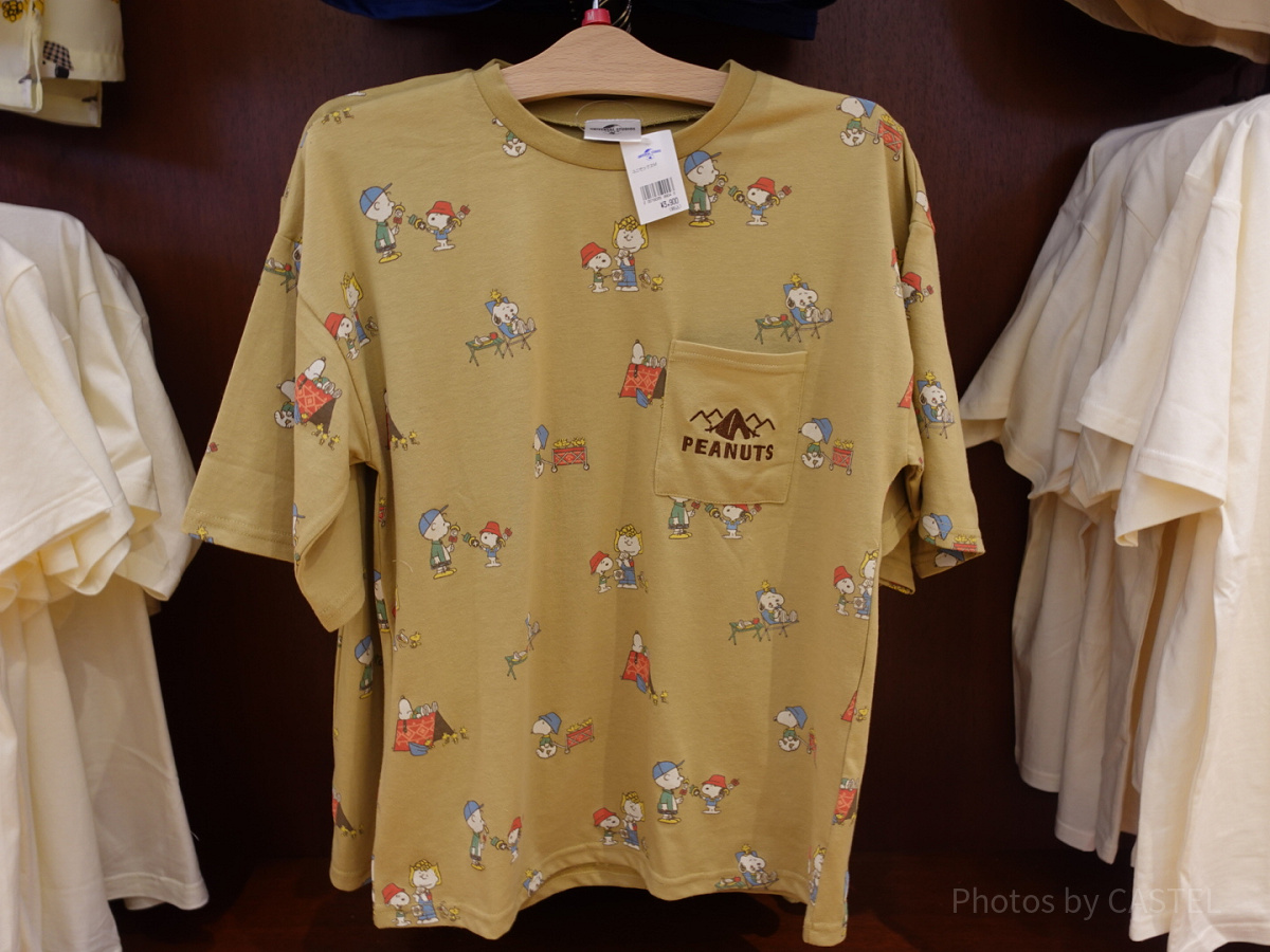 スヌーピーのTシャツ