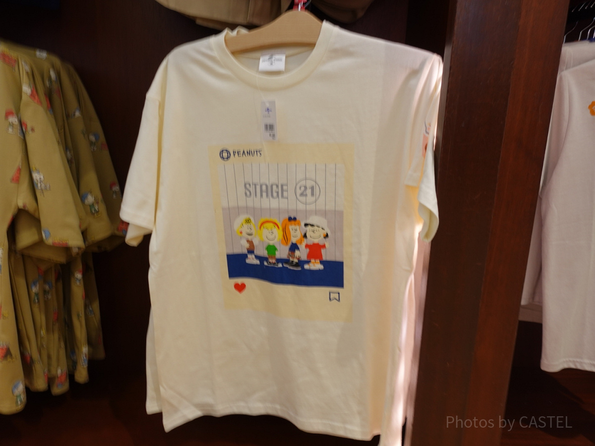 スヌーピーのTシャツ