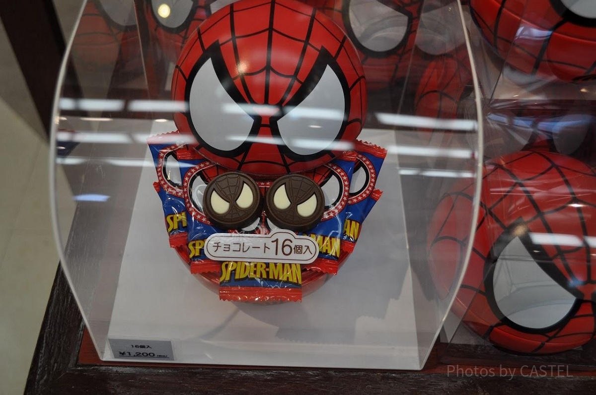スパイダーマン&ディズニー90周年缶セット スパイダーマンの缶入りチョコレート| キャステル | CASTEL ディズニー情報
